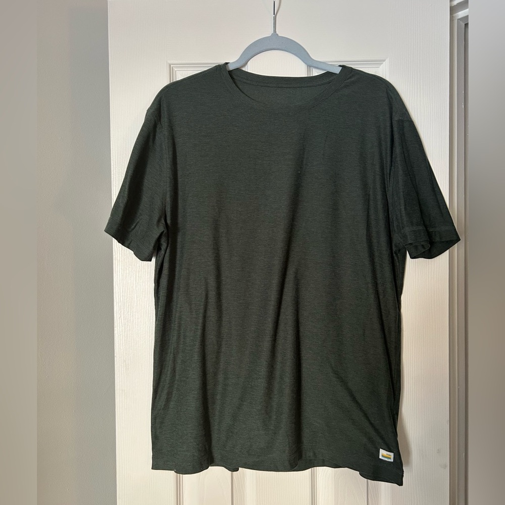 Vuori Men's Forest Green Short Sleeve Tee